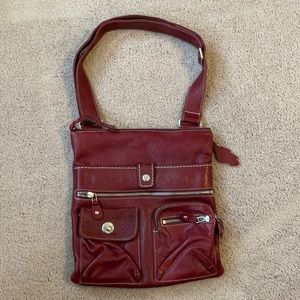 Great roots leather pouch in great condition!!